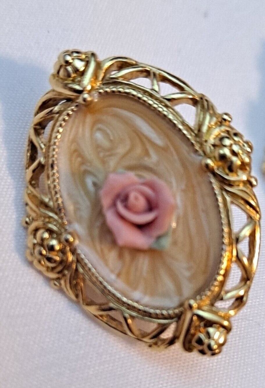 Clip-on Earrings Vintage Enamel Pink Rose Gold Tone Floral Victorian Earrings